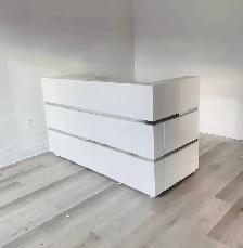High-End Reception Desks - Photo 6