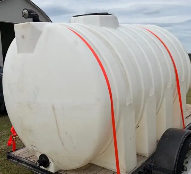 ISO a 1000 gallon water tank