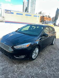 2018 Ford Focus Titanium Hatchback - Photo 2