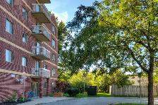 Student Rooms Available - Walk to Fanshawe Campus - Photo 8