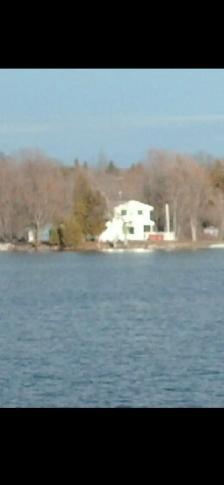 BEAUTIFUL WATERFRONT HOME NEAR KINGSTON ON. (VERONA) - Photo 3
