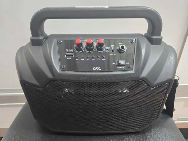 QFX BLUETOOTH SPEAKER WITH CHARGER