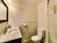 PRIVATE ROOM FOR RENT…!! - Photo 7