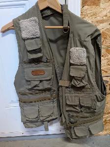 fishing rods and reels, vest, life jackets - Photo 6