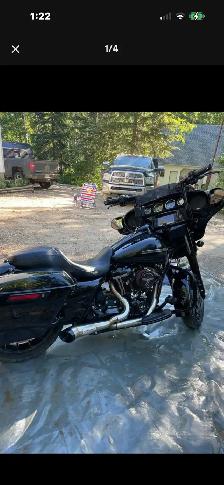 2019 Harley Davidson St.,  Glide.