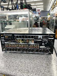 marantz AV7702 Network Pre Amp - Photo 2