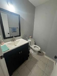 FULL 3 BEDROOM RECENTLY RENOVATED TOWNHOUSE RENTAL IN BRAMPTON - Photo 4