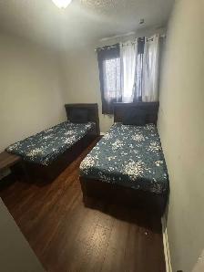 FULL 3 BEDROOM RECENTLY RENOVATED TOWNHOUSE RENTAL IN BRAMPTON - Photo 9