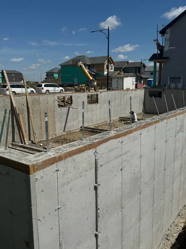 Strong Labourers Needed