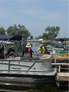 Pontoon Boat on Lake Simcoe – Starting from $199 ☀️ - Photo 4