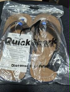 QUICK SHARK MEN'S SIZE 14 ARCH SUPPORT FLIP FLOPS – NEW WITH $20