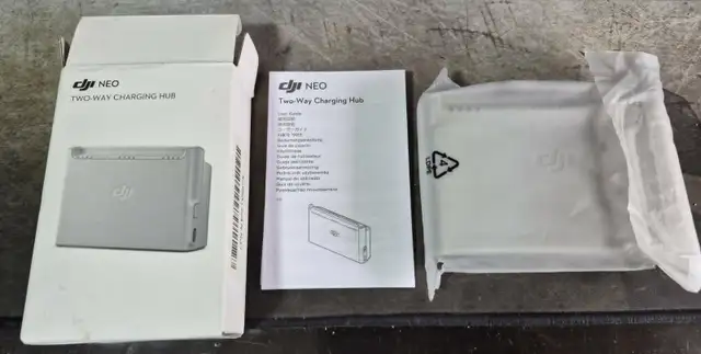 GENUINE DJI NEO TWO-WAY CHARGING HUB – CHARGES 3 BATTERIES – NEW