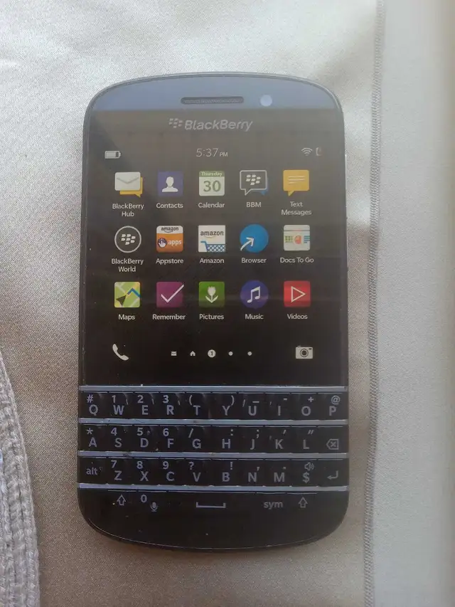 BlackBerry Q10 Touch Screen Unlocked Perfect Condition