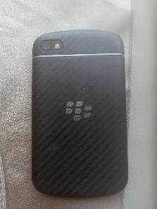 BlackBerry Q10 Touch Screen Unlocked Perfect Condition - Photo 2