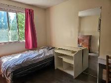 renting  room - Photo 2