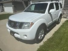 2012 Nissan Pathfinder SV Sport Utility - For Sale - Photo 2