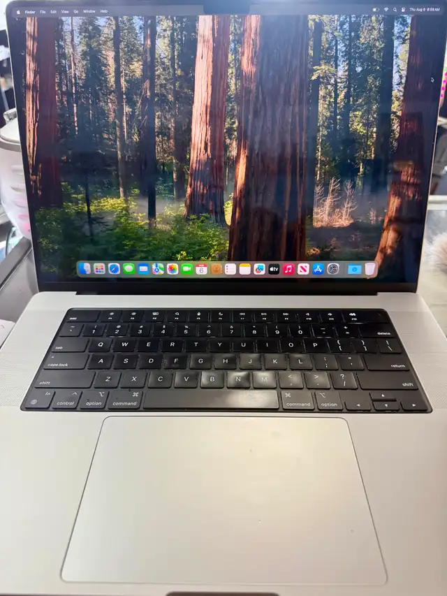 Macbook Pro M2 16'~With Box