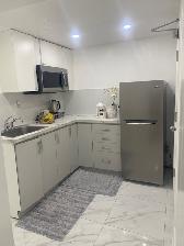 $1295, Cozy Basement private   Studio near Square One