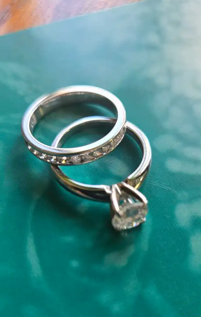 Lady's 14K White Gold Wedding Band and Engagement Ring Set