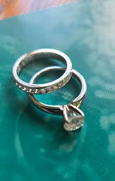 Lady's 14K White Gold Wedding Band and Engagement Ring Set