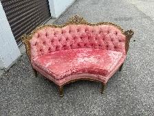Free delivery used Vintage Pink Settee