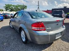 2010 Dodge Avenger PETIT BUGET BAS KM GARANTIE 1 ANS - Photo 6