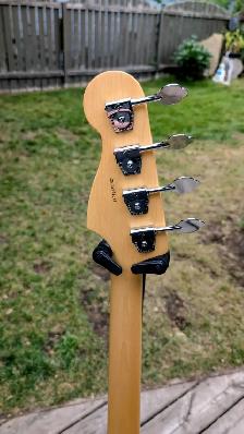 2008 Fender USA Precision bass guitar - Photo 6