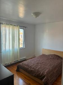 Bel appartement 5 ½  proche du métro st-Michel - Photo 8