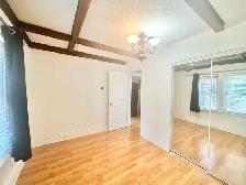 BEAUTIFUL 1-BEDROOM DEN MAIN LEVEL UNIT IN A FRIENDLY NEIGHBORHO - Photo 5