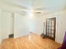 BEAUTIFUL 1-BEDROOM DEN MAIN LEVEL UNIT IN A FRIENDLY NEIGHBORHO - Photo 8