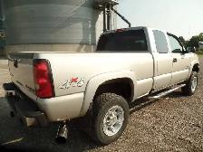 2004 Chevrolet Silverado 2500HD Duramax 4X4 - Photo 3