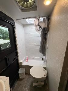 alpha Wolfe travel trailer - Photo 9