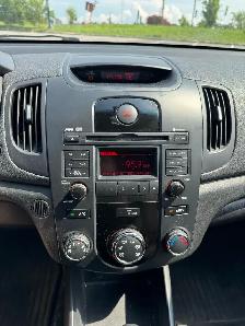 2012 Kia Forte5 EX - Photo 8