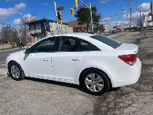 2016 Chevrolet Cruze Limited 4dr Sdn LT w/1LT - Photo 5