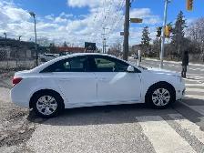 2016 Chevrolet Cruze Limited 4dr Sdn LT w/1LT - Photo 10