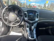 2016 Chevrolet Cruze Limited 4dr Sdn LT w/1LT - Photo 14