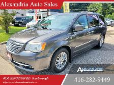 2014 Chrysler Town & Country Touring w/Leather - Photo 2