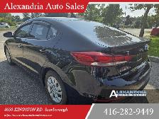 2017 Hyundai Elantra 4dr Sdn - Photo 4