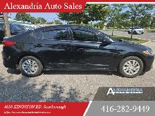 2017 Hyundai Elantra 4dr Sdn - Photo 7