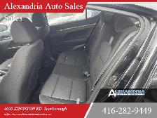 2017 Hyundai Elantra 4dr Sdn - Photo 13