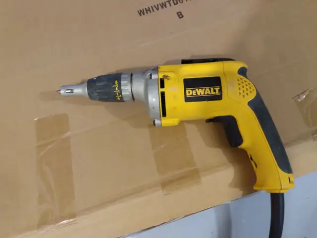 DEWALT DRYWALL GUN