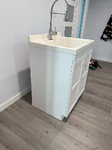 Utility Sink - Photo 3
