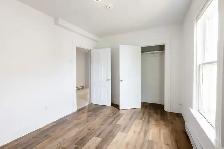 Newly Renovated 2-Bedroom Apartment for Rent – 9 Victoria St., T - Photo 4