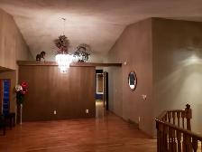 RENT IN SHAWNESSY : BEAUTIFUL HOME  MF WITH GARAGE - Photo 2