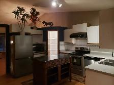 RENT IN SHAWNESSY : BEAUTIFUL HOME  MF WITH GARAGE - Photo 7