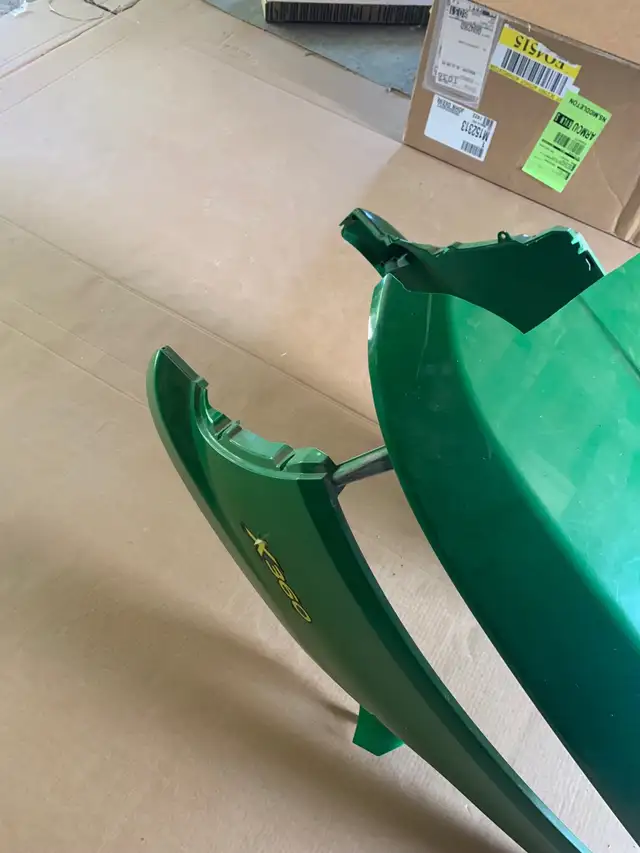 lawn mower hood JD x360