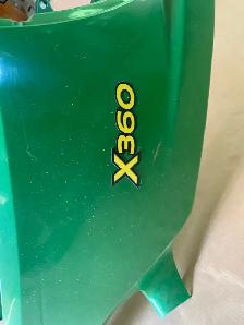 lawn mower hood JD x360 - Photo 3