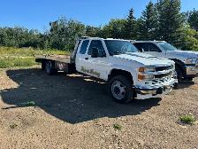 1997 Chev 3500 HD Flat deck - Photo 2