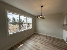 Newly Built Townhome! Rare rental in PENHOLD! 3 bed, 2.5 bath! - Photo 5