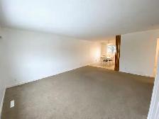 3-Bedroom 1-Bathroom l 236A Nicholson Street South l Upper Suite - Photo 6